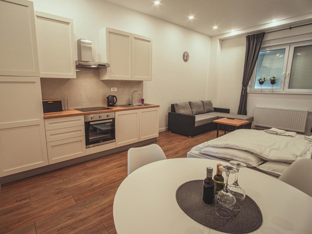 Apartmani Infinity Osijek Exterior foto